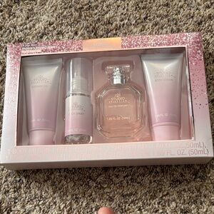 Studio Pink Elegance Body Wash Set
